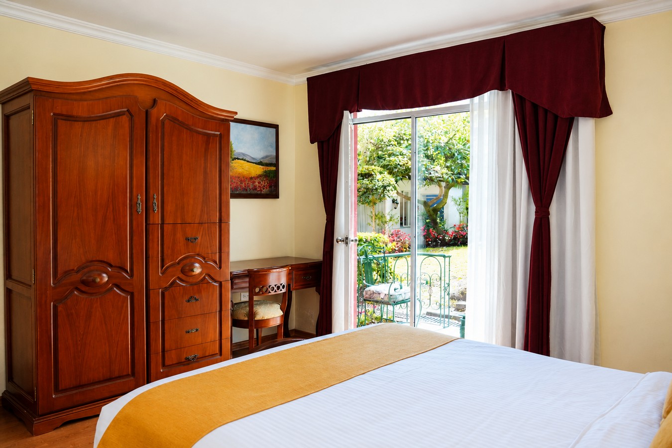 Deluxe Room at Casa Aliso Boutique Hotel, Quito