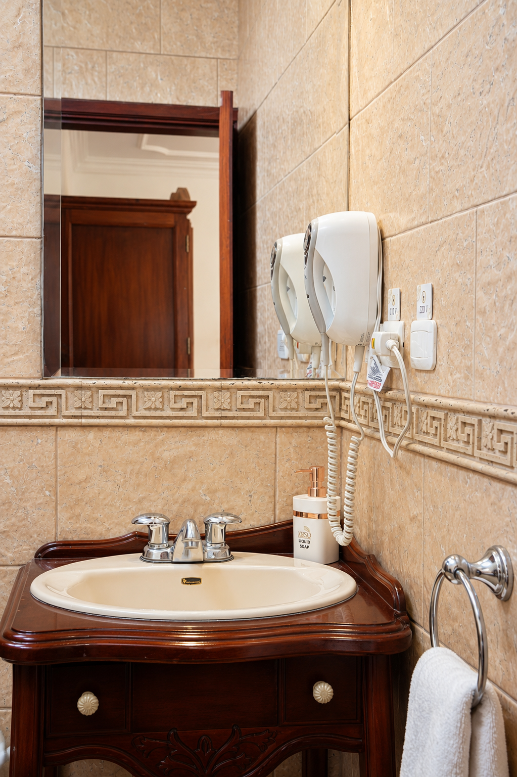 Twin Room at Casa Aliso Boutique Hotel, Quito